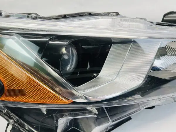 2019 2020 2021 NISSAN ALTIMA HALOGEN FRONT RIGHT HEADLIGHT - Image 5