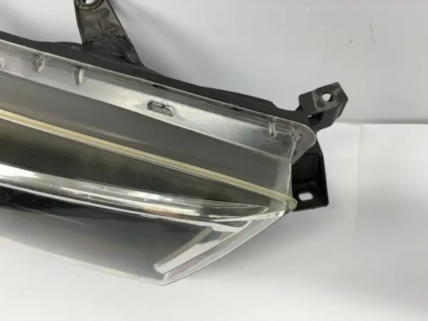 2014 2015 2016 2017 2018 2019 2020 toyota 4runner halogen right oem headlight - Image 3