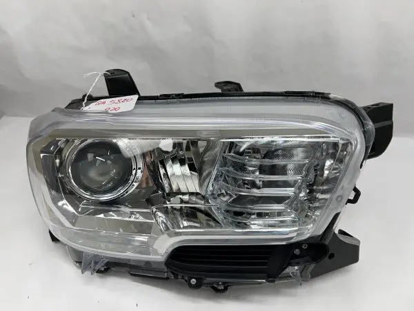 Tabs 2016 2017 2018 2019 2020 2021 2022 toyota tacoma halogen right headlight - Image 2