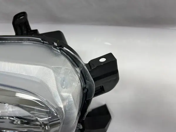 Tabs 2016 2017 2018 2019 2020 2021 2022 toyota tacoma halogen right headlight - Image 4