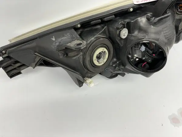 2014 2015 2016 2017 2018 2019 2020 toyota 4runner halogen right oem headlight - Image 16