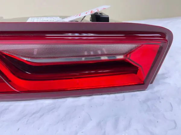 NICE 84136774 2016 2017 2018 CHEVY CAMARO LED REAR LEFT OEM TAIL LIGHT - Image 3