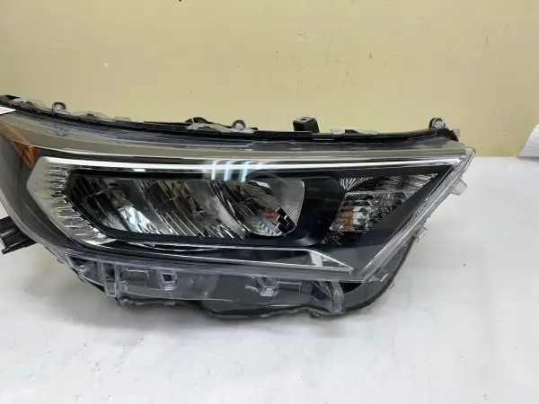 ALL TABS 2019 2020 2021 TOYOTA RAV4 LED FRONT RIGHT OEM HEADLIGHT - Image 2