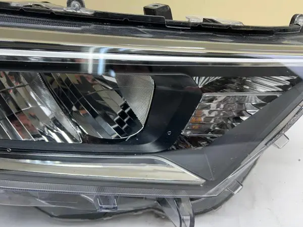 ALL TABS 2019 2020 2021 TOYOTA RAV4 LED FRONT RIGHT OEM HEADLIGHT - Image 5