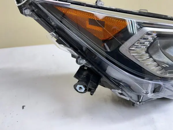 ALL TABS 2019 2020 2021 TOYOTA RAV4 LED FRONT RIGHT OEM HEADLIGHT - Image 9