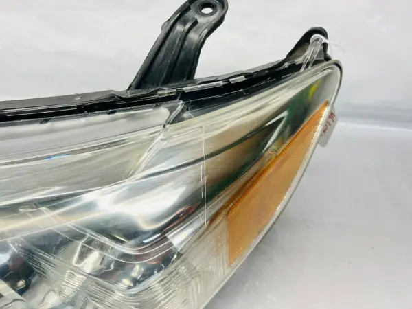 11 2012 2013 2014 2015 2016 2017 2018 2019 2020 TOYOTA SIENNA LEFT OEM HEADLIGHT - Image 6