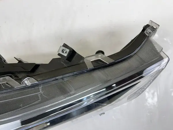 ALL TABS 2019 2020 2021 TOYOTA RAV4 LED FRONT RIGHT OEM HEADLIGHT - Image 16