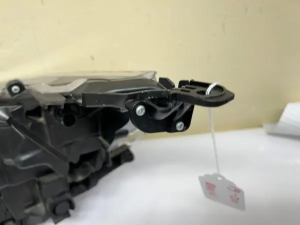 ALL TABS 2019 2020 2021 TOYOTA RAV4 LED FRONT RIGHT OEM HEADLIGHT - Image 17