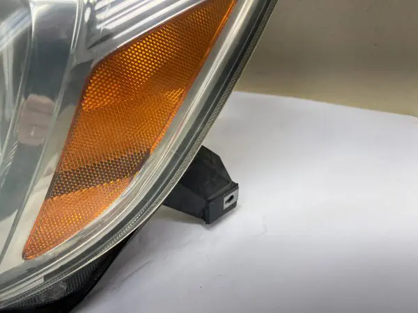 ALL TABS 2004 2005 TOYOTA SIENNA HALOGEN FRONT LEFT OEM HEADLIGHT - Image 4