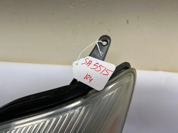 ALL TABS 2004 2005 TOYOTA SIENNA HALOGEN FRONT LEFT OEM HEADLIGHT - Image 6