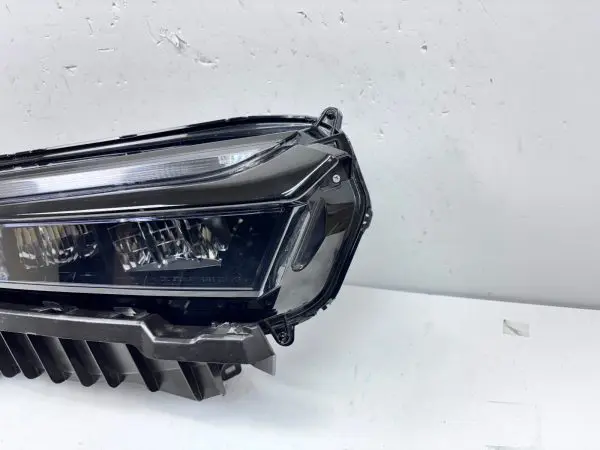 NICE ALL TABS  2023 2024 2025 HONDA CRV FULL LED FRONT RIGHT HEADLIGHT - Image 3