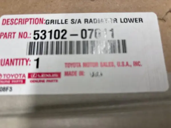 OEM 5310207011 2013 2014 2015 TOYOTA  AVALON FRONT LOWER BUMPER GRILLE - Image 15