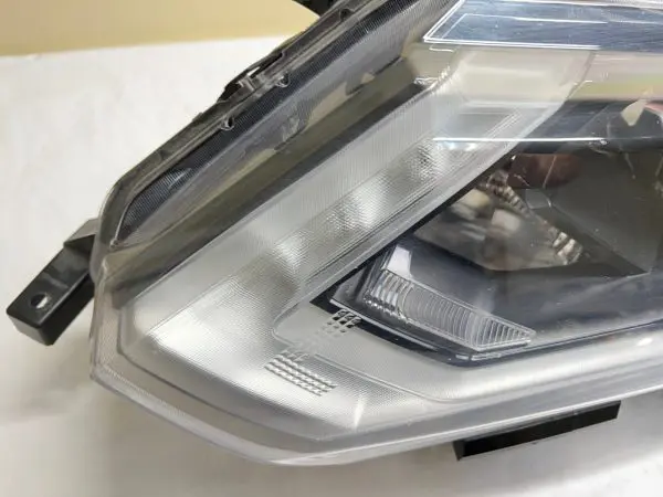 ALL TABS 2017 2018 2019 2020 NISSAN ROGUE HALOGEN LED  FRONT LEFT OEM HEADLIGHT - Image 9