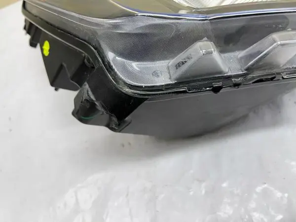 2021 2022 2023 FORD F150 HALOGEN BLACK FRONT RIGHT OEM HEADLIGHT  BROKEN TABS - Image 10