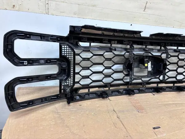 OEM 2023 2024 FORD F250 F350 SUPER DUTY FRONT GRILLE pc3z8200ha - Image 17