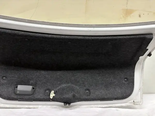 OEM. 2018 2019 2020 2021 2022 2023 CHRYSLER 300 REAR TRUNK LID WHITE CAMERA - Image 17