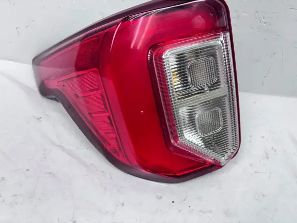 NICE  2020 2021 2022 2023 FORD EXPLORER LED REAR LEFT OEM TAIL LIGHT - Image 4