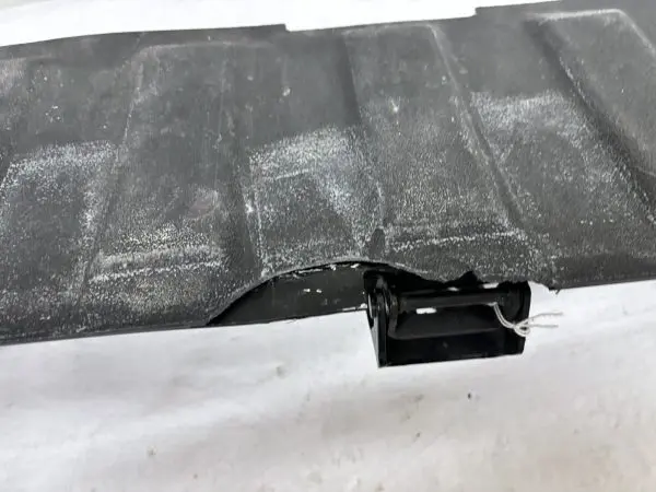OEM 2019 2020 2021 2022 gmc sierra 1500 Rear Tail Gate Step Pad 84708313 - Image 13