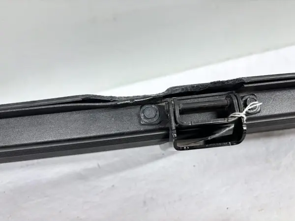 OEM 2019 2020 2021 2022 gmc sierra 1500 Rear Tail Gate Step Pad 84708313 - Image 14