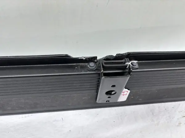 OEM 2019 2020 2021 2022 gmc sierra 1500 Rear Tail Gate Step Pad 84708313 - Image 16