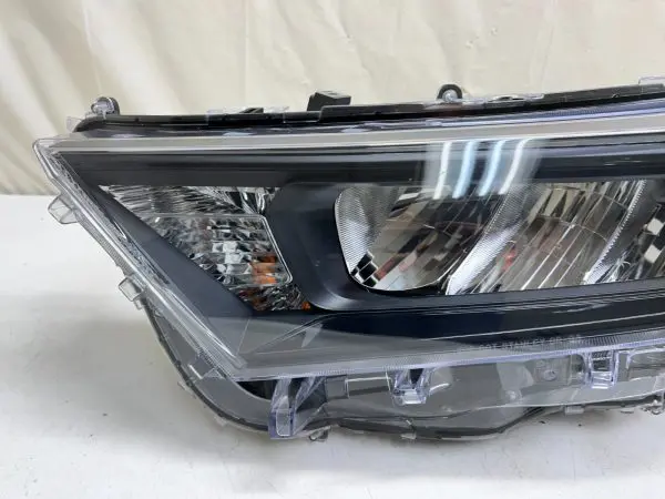 🌟 ALL TABS 2019 2020 2021 TOYOTA RAV4 LED BLACK BEZEL FRONT LEFT OEM HEADLIGHT - Image 3