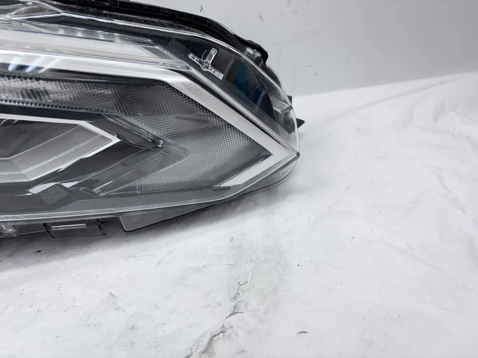 OEM 52105-0E903 2010 2011 2012 2013 2014 2015 Lexus Rx Rx350 Rx450 Rear Bumper - Image 14