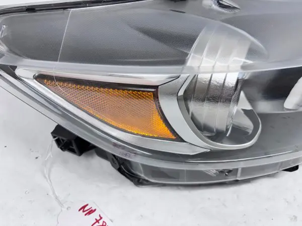 NICE 2015 2016 2017 FORD MUSTANG XENON HID FRONT RIGHT OEM HEADLIGHT - Image 9