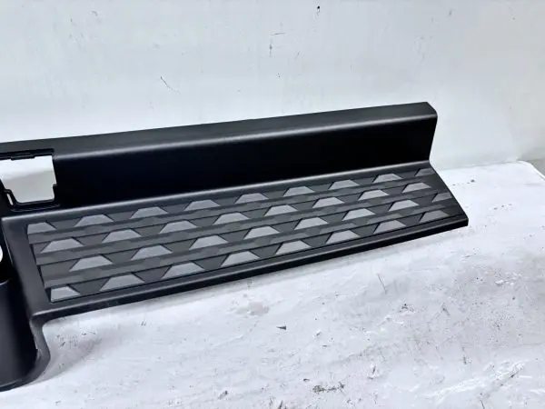 2019 2020 2021 2022 2023 2024 DODGE RAM REAR OEM BUMPER STEP PAD 68299105ad - Image 2