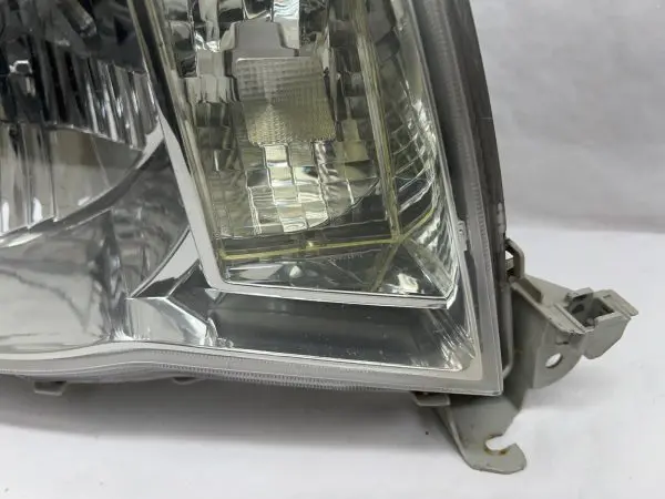 all tabs 2005 2006 2007 2008 2009 2010 2011 toyota tacoma right capa headlight - Image 2