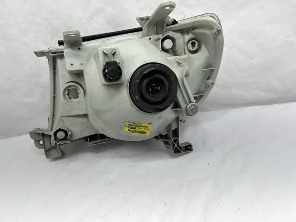 all tabs 2005 2006 2007 2008 2009 2010 2011 toyota tacoma right capa headlight - Image 16