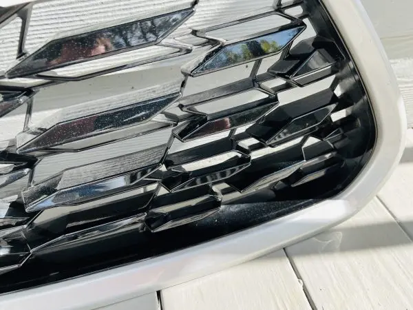 2020 2021 2022 2023 TOYOTA HIGHLANDER FRONT OEM GRILLE 53111OE250 - Image 7