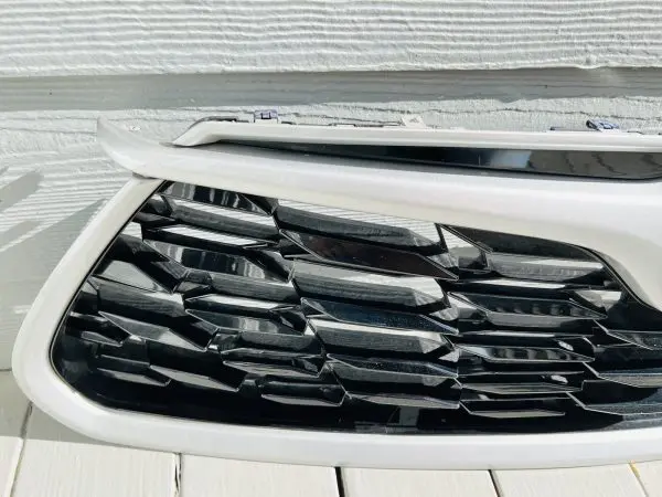 2020 2021 2022 2023 TOYOTA HIGHLANDER FRONT OEM GRILLE 53111OE250 - Image 13