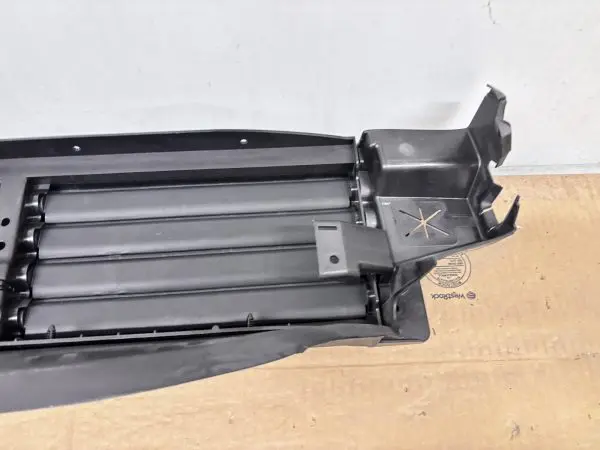 2022 2023 2024 JEEP GRAND CHEROKEE OEM RADIATOR SHUTTER GENUINE 68488785ad - Image 3