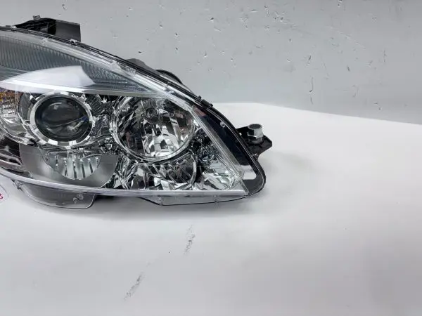 MINT 2008 2009 2010 2011 MERCEDES C CLASS C300 C250 C350 RIGHT OEM HEADLIGHT - Image 3