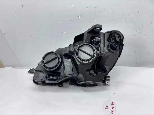 MINT 2008 2009 2010 2011 MERCEDES C CLASS C300 C250 C350 RIGHT OEM HEADLIGHT - Image 18