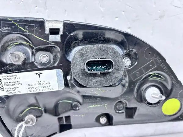 2021 2022 2023 2024 TESLA MODEL 3 Y LED REAR RIGHT OEM TAIL LIGHT 1502089-00-b - Image 13