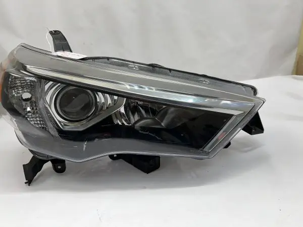 2014 2015 2016 2017 2018 2019 2020 TOYOTA 4RUNNER HALOGEN  RIGHT CAPA HEADLIGHT - Image 2