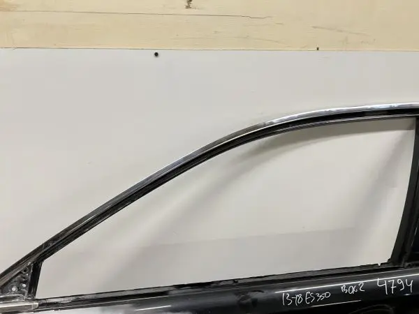2013 2014 2015 2016 2017 2018 Lexus ES ES350 Front Left OEM Door Genuine - Image 4