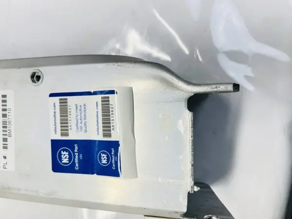 BM1067110 2012 2013 2014 2015 2016 BMW 3 SERIES 328i FRONT RIGHT BUMPER BRACKET - Image 4