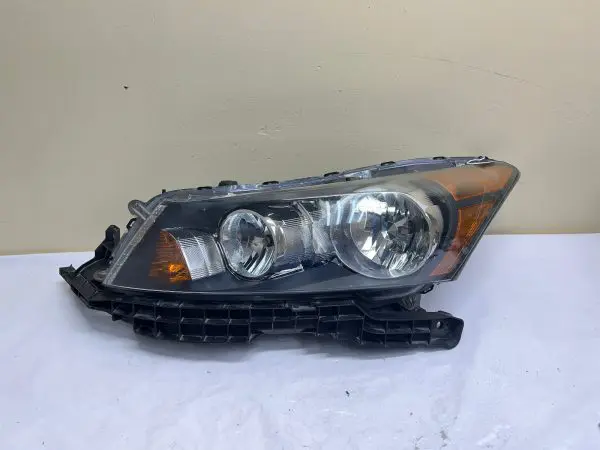 2008 2009 2010 2011 2012 HONDA ACCORD HALOGEN FRONT LEFT OEM HEADLIGHT