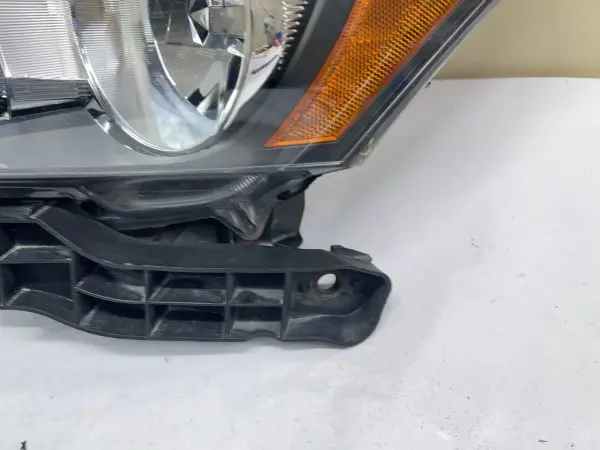 2008 2009 2010 2011 2012 HONDA ACCORD HALOGEN FRONT LEFT OEM HEADLIGHT - Image 9