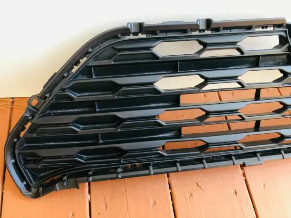 NICE 2019 2020 2021 TOYOTA RAV4 FRONT LOWER OEM GRILLE GENUINE 531120R120 - Image 6