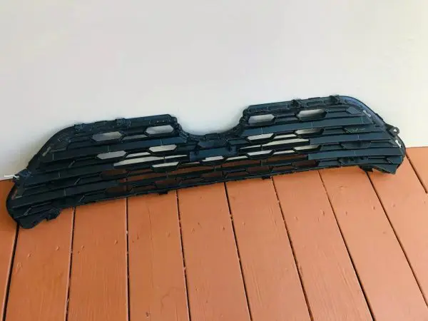 NICE 2019 2020 2021 TOYOTA RAV4 FRONT LOWER OEM GRILLE GENUINE 531120R120 - Image 10