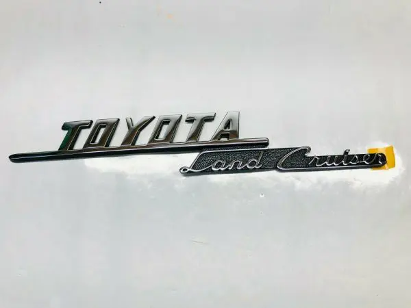 2020 2021 TOYOTA LAND CRUISER SIDE EMBLEM NAME TAG ONLY 1  PT413-60200-02 - Image 2