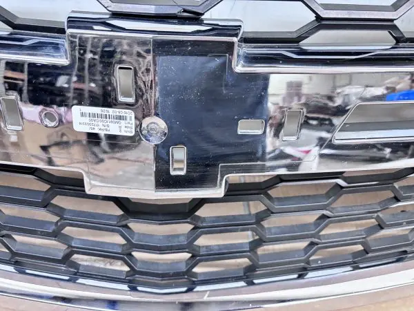 2015 2016 2017 2018 2019 2020 CHEVY TAHOE SUBURBAN OEM GRILLE CHROME 23440914 - Image 14