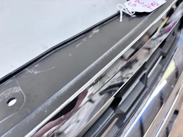 2015 2016 2017 2018 2019 2020 CHEVY TAHOE SUBURBAN OEM GRILLE CHROME 23440914 - Image 17