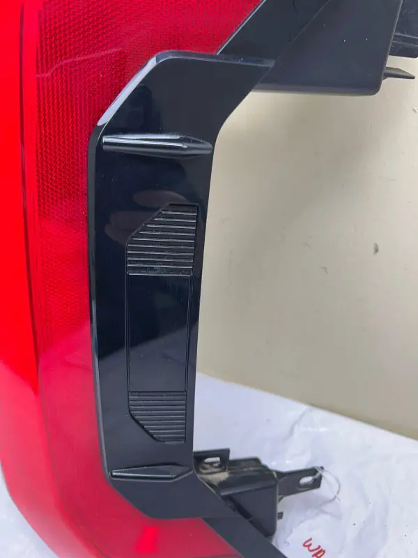 NICE 2022 2023 2024 TOYOTA TUNDRA LED REAR RIGHT OEM TAIL LIGHT - Image 7