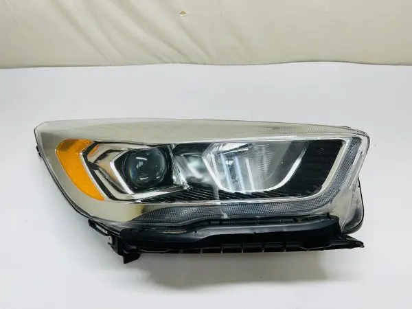 GJ5413W029BF  2017 2018 2019 FORD ESCAPE HALOGEN LED FRONT RIGHT OEM HEADLIGHT