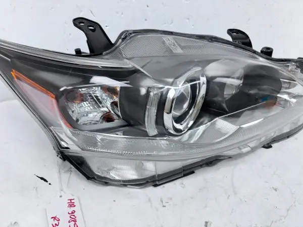 2011 2012 2013 2014 2015 2016 2017 LEXUS Ct Ct200 HALOGEN RIGHT OEM HEADLIGHT - Image 9