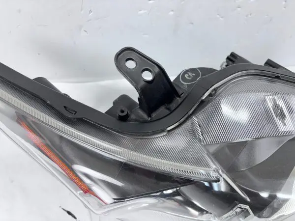 2011 2012 2013 2014 2015 2016 2017 LEXUS Ct Ct200 HALOGEN RIGHT OEM HEADLIGHT - Image 13